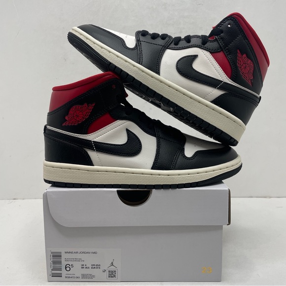 Nike Air Jordan 1 Retro Mid WMNS “Red Panda” 2023